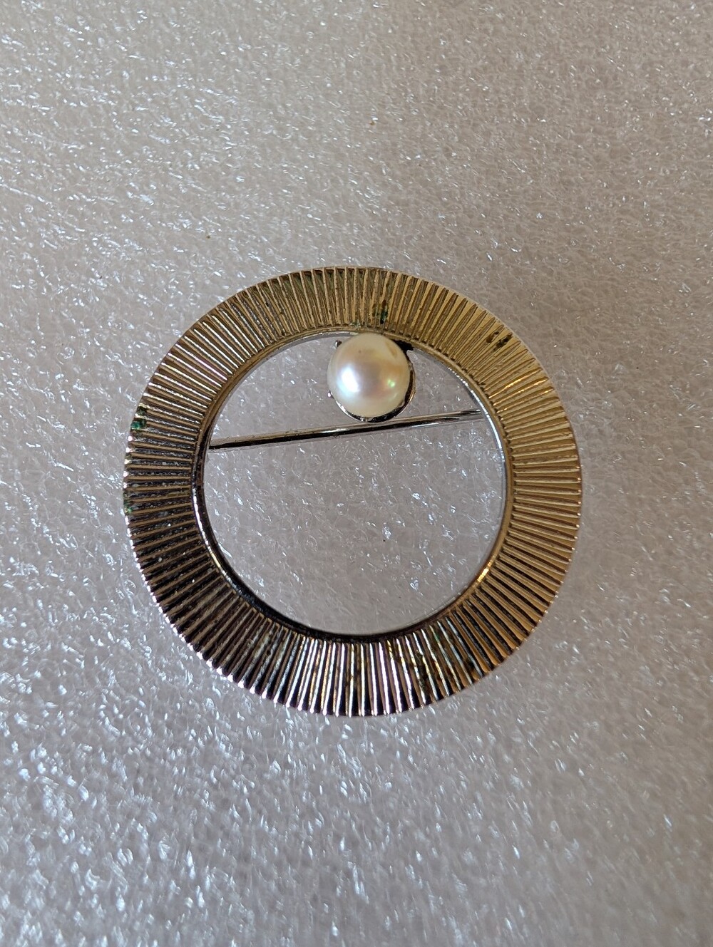 Classic Pearl Accent Circular Brooch - Silver Tone